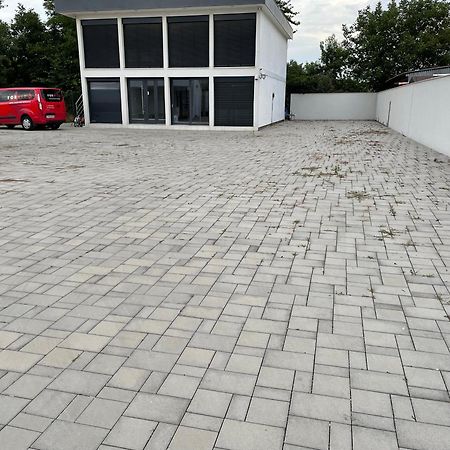 Moderny Novy Byt S Bezplatnym Parkovanim V Objekte, Self-Checking Bratislava Dış mekan fotoğraf